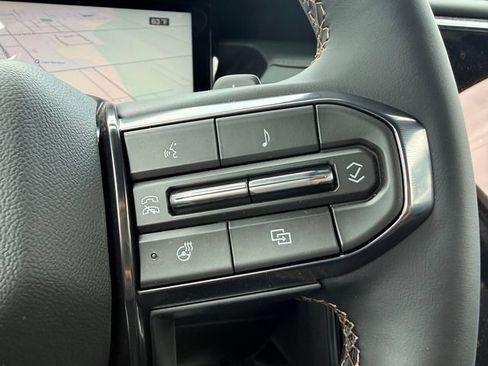 New 2026 GMC Acadia AT4 AWD/4WD image 16