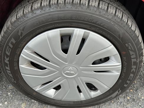 Used 2024 Mitsubishi Mirage G4 ES image 10