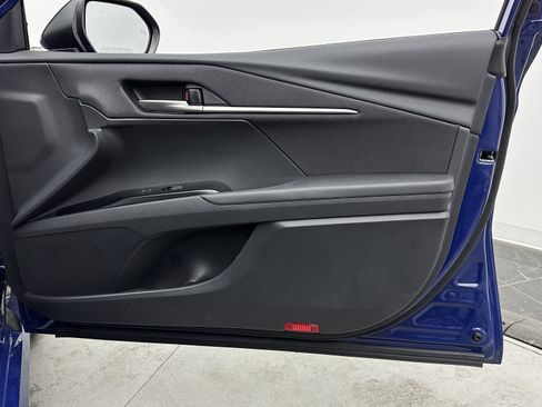 Used 2025 Toyota Camry LE image 31