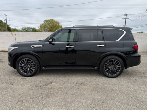 Used 2023 INFINITI QX80 Premium Select w/ Cargo Package AWD/4WD image 3