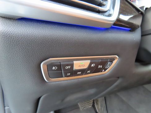 Used 2019 BMW X5 xDrive40i w/ Executive Package image 13