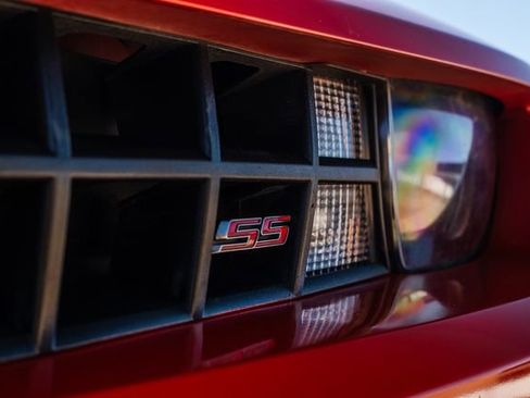 Used 2010 Chevrolet Camaro SS w/ RS Package image 23