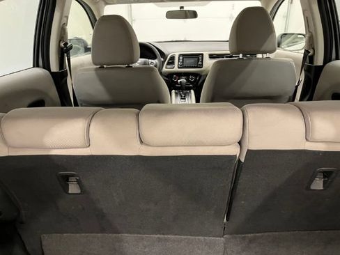 Used 2018 Honda HR-V LX image 33