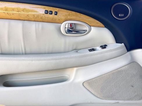 Used 2003 Lexus SC 430 Convertible RWD image 15