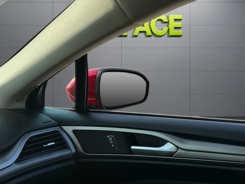 Used 2020 Ford Fusion SE FWD image 31