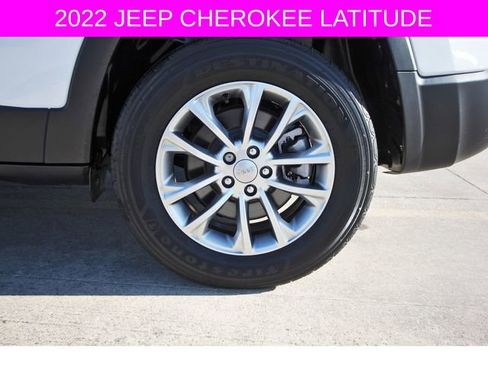 Used 2022 Jeep Cherokee Latitude Lux AWD/4WD image 29