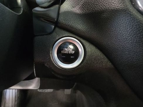 Used 2019 Chevrolet Equinox LT FWD image 23