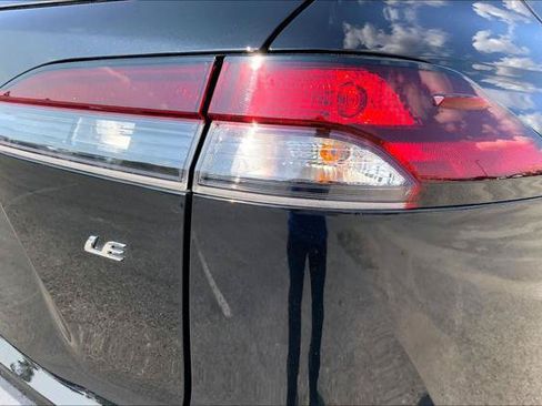 Certified 2026 Toyota Corolla Cross LE FWD image 30