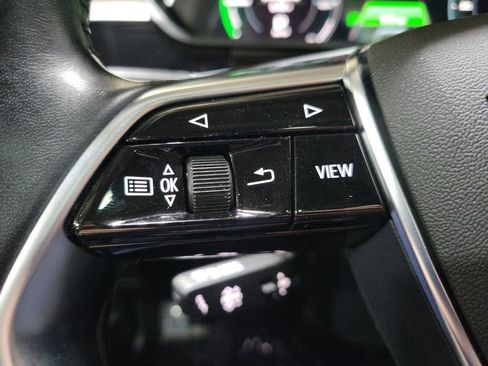 Used 2019 Audi e-tron Prestige w/ Prestige Package image 15