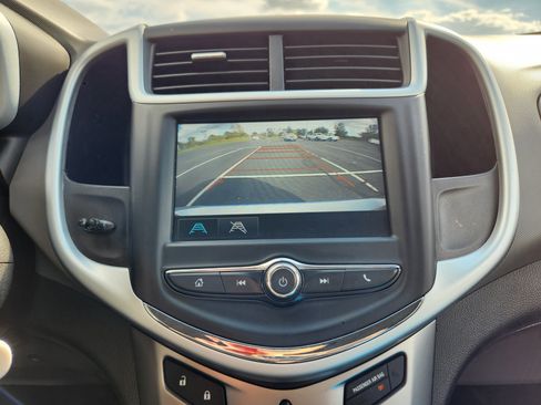 Used 2017 Chevrolet Sonic LT image 17