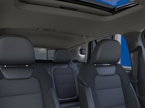 New 2026 Chevrolet Trax LT w/ Sunroof Package image 24