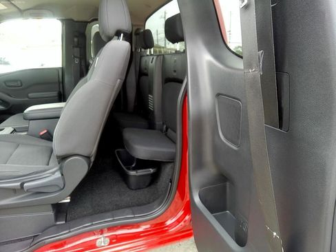 Used 2022 Nissan Frontier S image 21