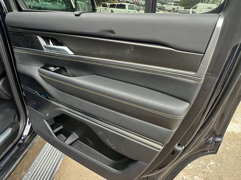 Used 2025 Jeep Grand Wagoneer Series II Obsidian w/ Quick Order Packagew 28T image 22