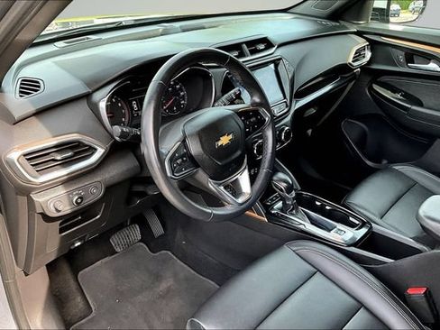 Used 2021 Chevrolet TrailBlazer ACTIV w/ Convenience Package AWD/4WD image 16