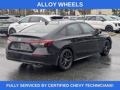 Used 2025 Honda Civic Sport image 8