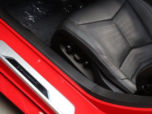 Used 2023 Chevrolet Corvette Stingray Preferred Conv w/ Z51 Performance Package RWD image 43