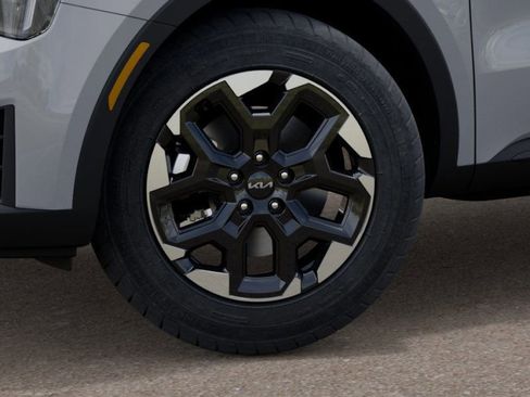 New 2026 Kia Sorento S image 9
