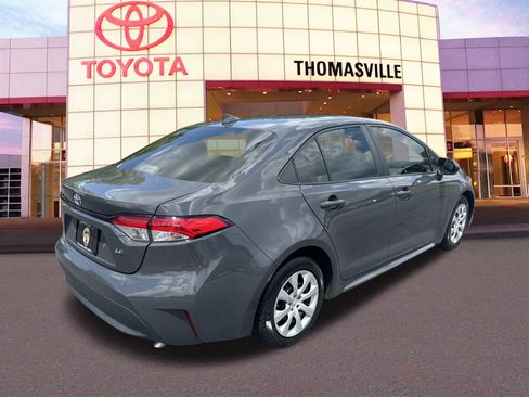 Used 2024 Toyota Corolla LE image 5