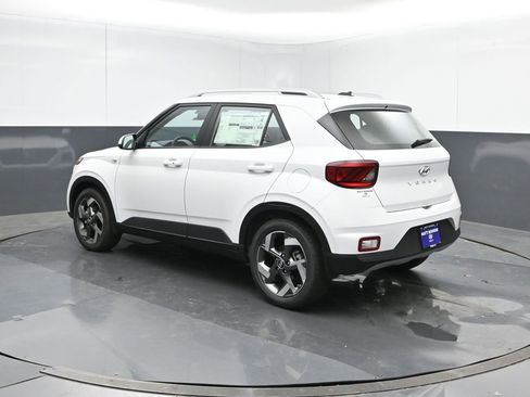 New 2026 Hyundai Venue SEL image 4