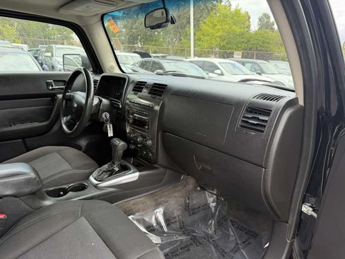 Used 2006 HUMMER H3 AWD/4WD image 11
