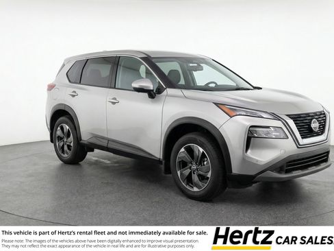 Used 2025 Nissan Rogue SV image 1