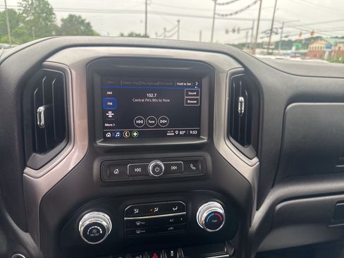 Used 2024 GMC Sierra 1500 Pro w/ Graphite Edition AWD/4WD image 23