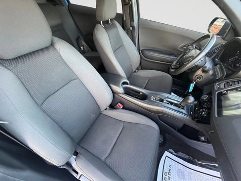 Used 2021 Honda HR-V Sport image 21