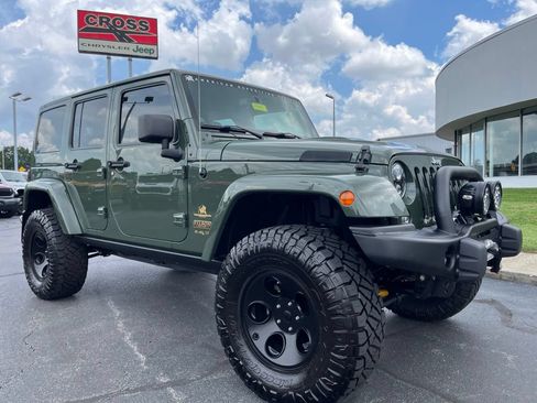 Used 2014 Jeep Wrangler Unlimited Rubicon w/ Connectivity Group AWD/4WD image 76