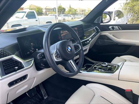 Used 2024 BMW X7 M60i w/ Executive Package AWD/4WD image 15