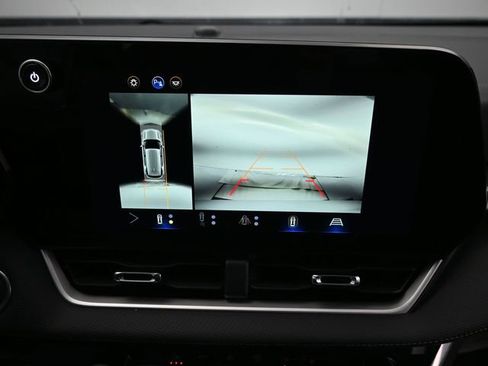 Used 2025 Chevrolet Equinox LT w/ Convenience Package II image 18