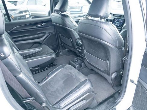 Certified 2023 Jeep Grand Cherokee L Laredo image 36