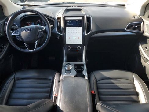 Used 2024 Ford Edge SEL image 17