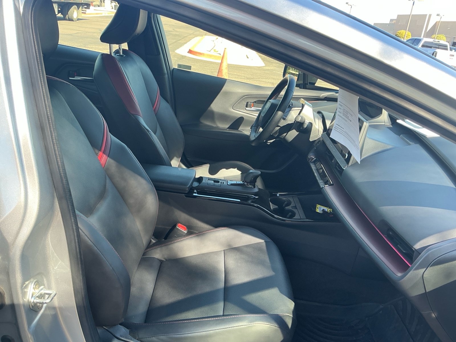 Used 2024 Toyota Prius Prime FWD image 19