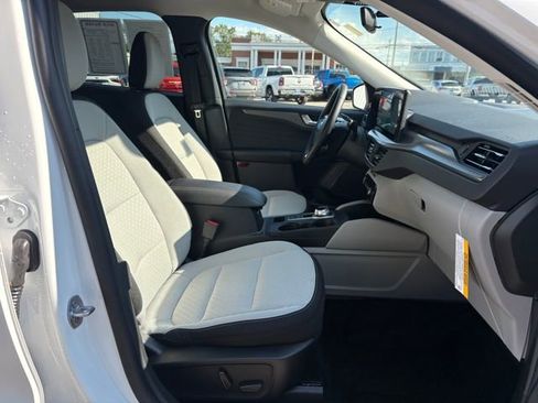 Used 2025 Ford Escape Active w/ Active Premium Tech Pack image 42