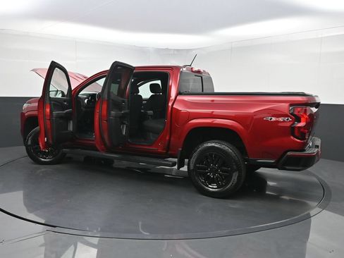 Used 2023 Chevrolet Colorado LT w/ LT Convenience Package II AWD/4WD image 39