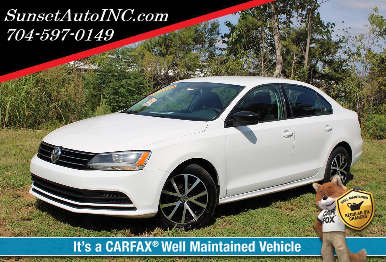 Used 2016 Volkswagen Jetta SE FWD image 1