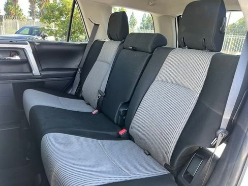 Used 2016 Toyota 4Runner SR5 image 15