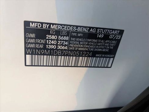 Used 2023 Mercedes-Benz EQB 350 4MATIC SUV image 25