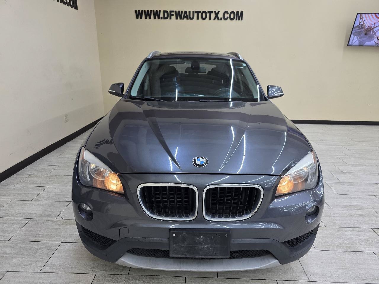 Used 2014 BMW X1 sDrive28i RWD image 3