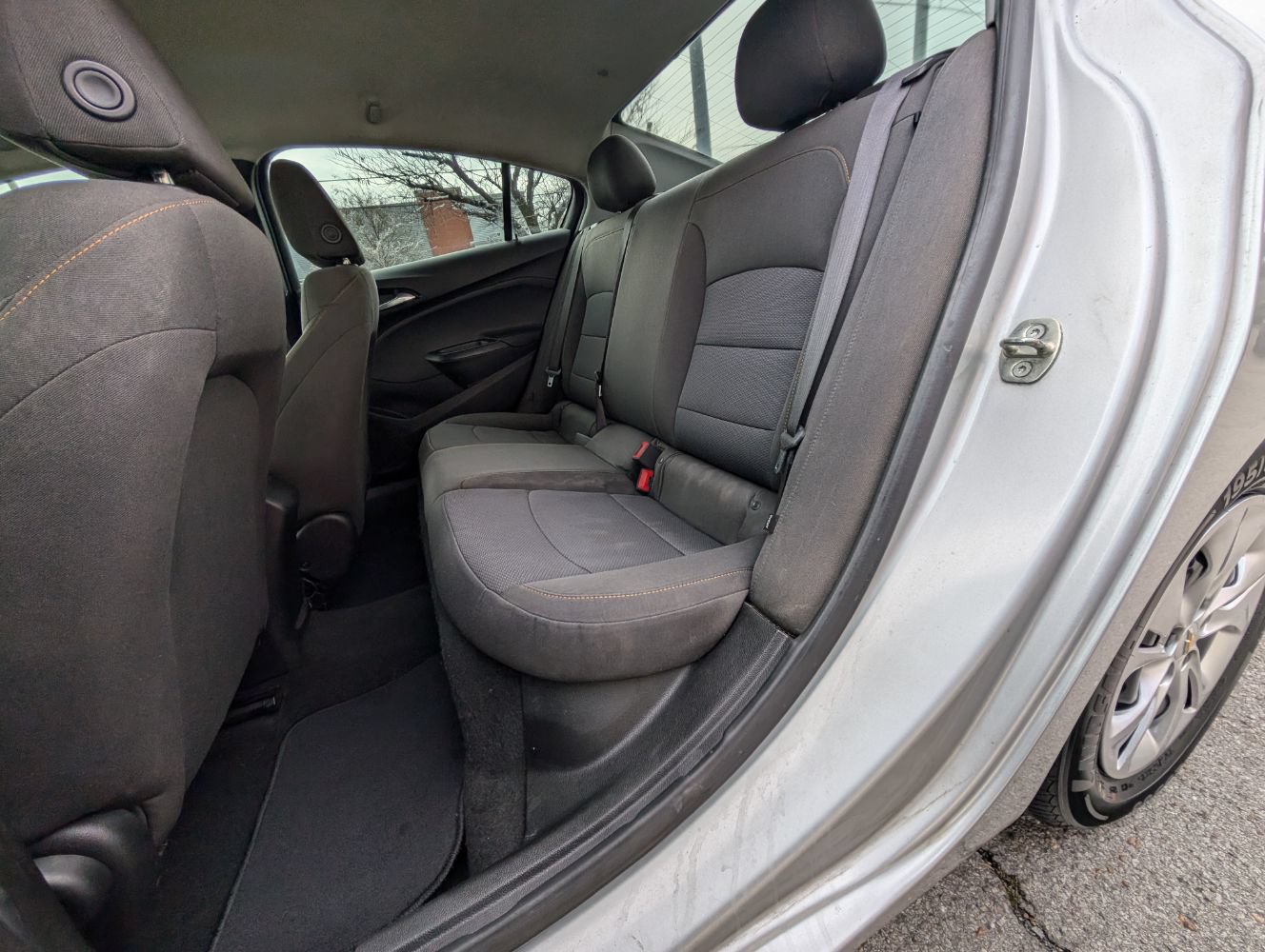 Used 2019 Chevrolet Cruze LS FWD image 18