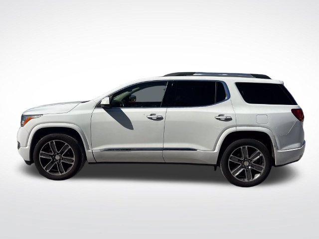 Used 2019 GMC Acadia Denali w/ Technology Package FWD image 4