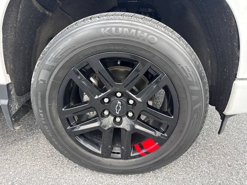Used 2023 Chevrolet Silverado 1500 RST w/ Redline Edition AWD/4WD image 31