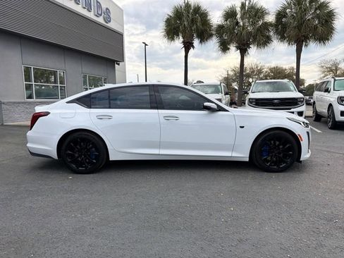 Used 2022 Cadillac CT5 Premium Luxury image 9