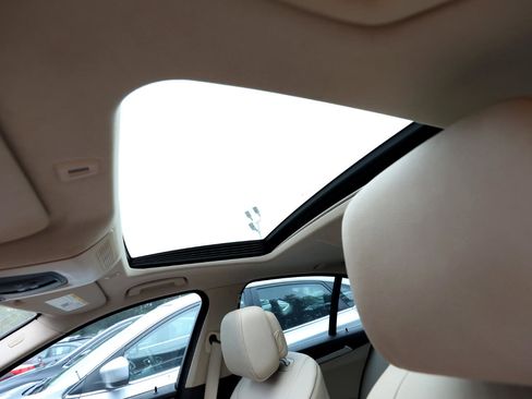 Used 2013 BMW 528i xDrive Sedan image 14