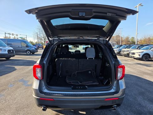 Used 2022 Ford Explorer ST-Line image 7