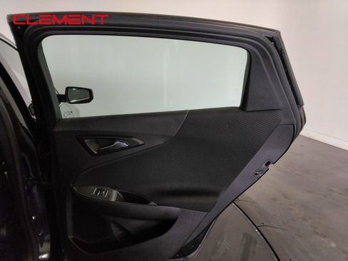 Used 2024 Chevrolet Malibu LT image 37