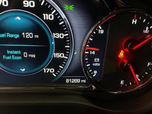 Used 2017 GMC Acadia Denali w/ Technology Package image 10