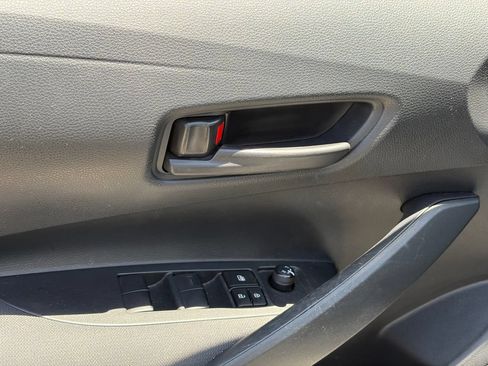 Used 2024 Toyota Corolla LE FWD image 5