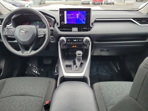 Used 2024 Toyota RAV4 XLE image 9