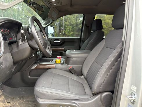 Used 2022 Chevrolet Silverado 3500 LT w/ Convenience Package AWD/4WD image 4